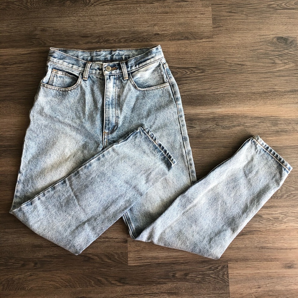 John Galt / Brandy Melville Jane Light Wash Jean